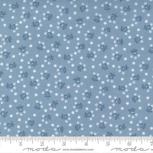 Nantucket Summer Light Blue 55266 24 Moda